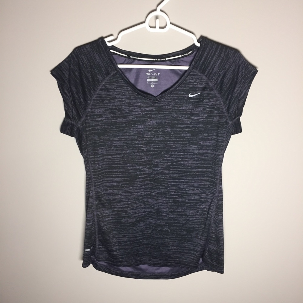 Nike Dri-Fit Nike Run Tee Size Medium Athletic